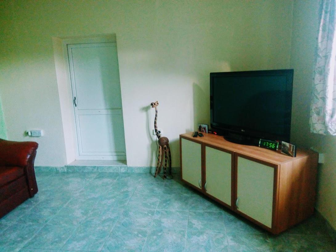 Гостевой Дом У Снежаны Provadiya ภายนอก รูปภาพ