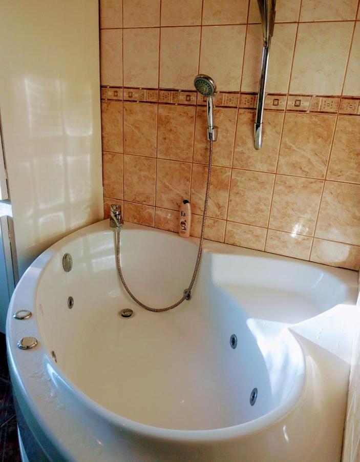 Гостевой Дом У Снежаны Provadiya ภายนอก รูปภาพ
